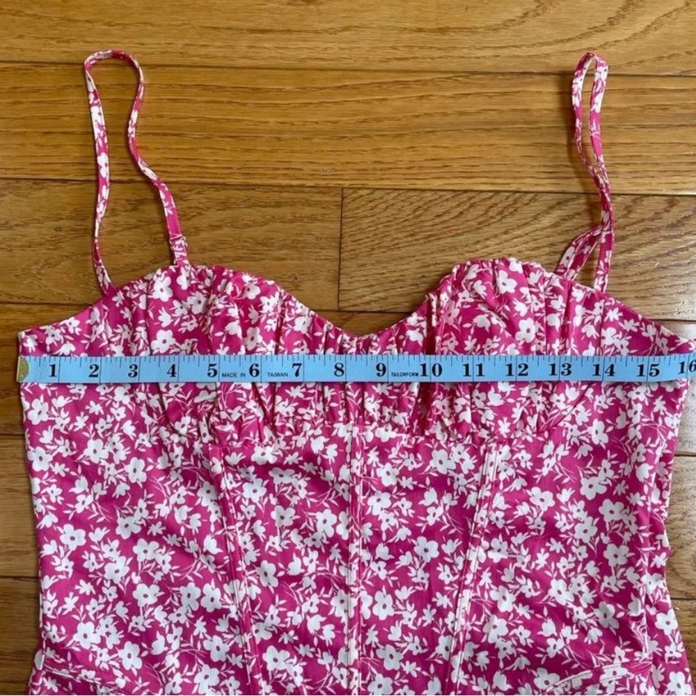 NWT Beautiful and Flirty Zara Pink Floral Bodysuit - Picture 12 of 14